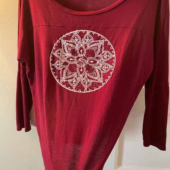 LA hearts tee - Picture 3 of 3